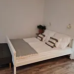 Darnay20 Vendeghaz דירה