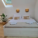 Darnay20 Vendeghaz شقة