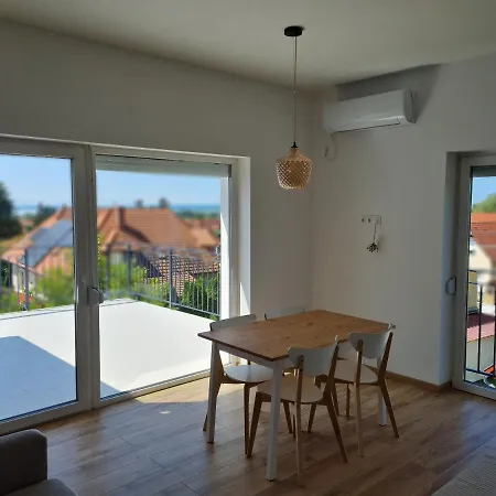 Darnay20 Vendeghaz * Gyenesdiás