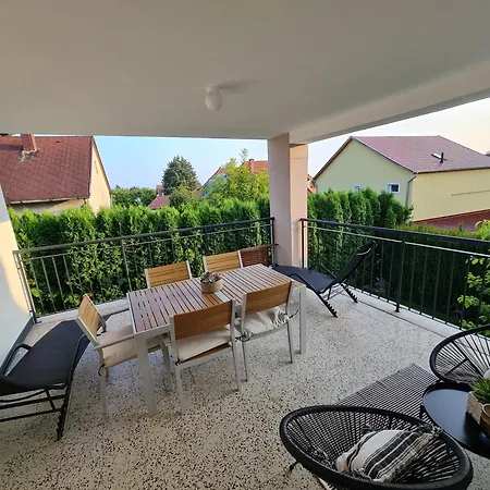 Darnay20 Vendeghaz Апартаменты *