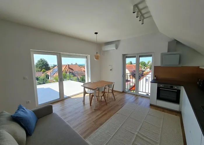 Darnay20 Vendeghaz *