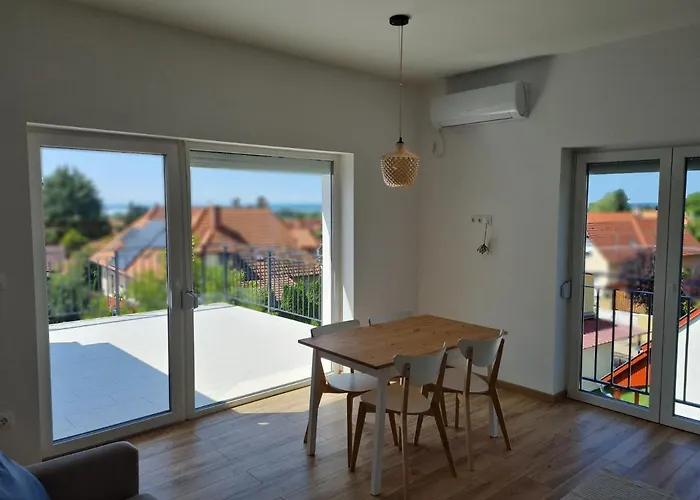 Darnay20 Vendeghaz * Gyenesdiás