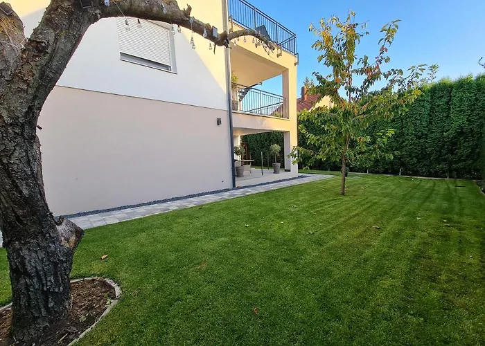 Darnay20 Vendeghaz *